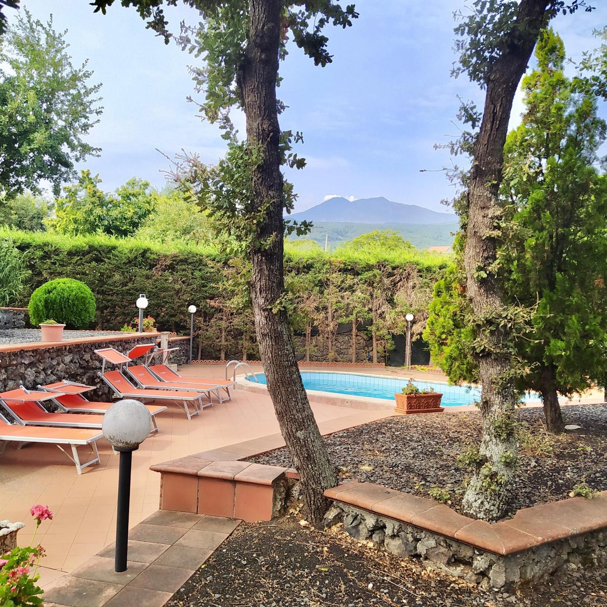 Villa Melany Casa Vacanza ピエディモンテ・エトネーオ エクステリア 写真