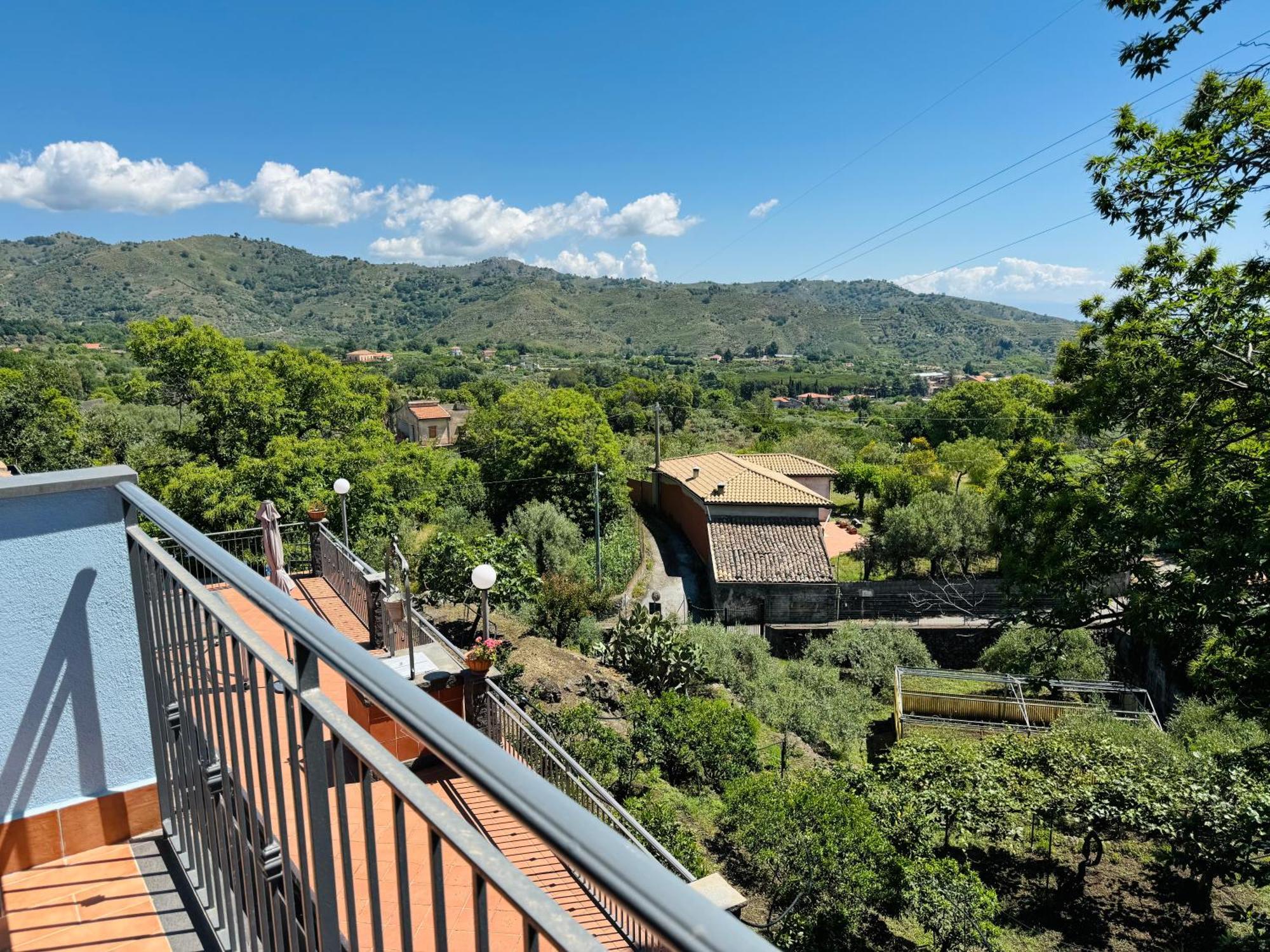 Villa Melany Casa Vacanza ピエディモンテ・エトネーオ エクステリア 写真